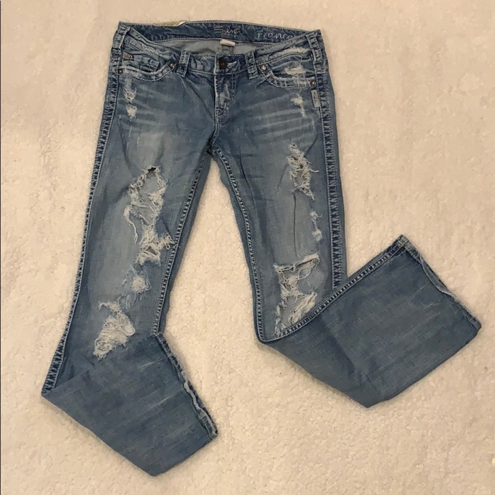 Silver Women’s Distressed Jeans 29